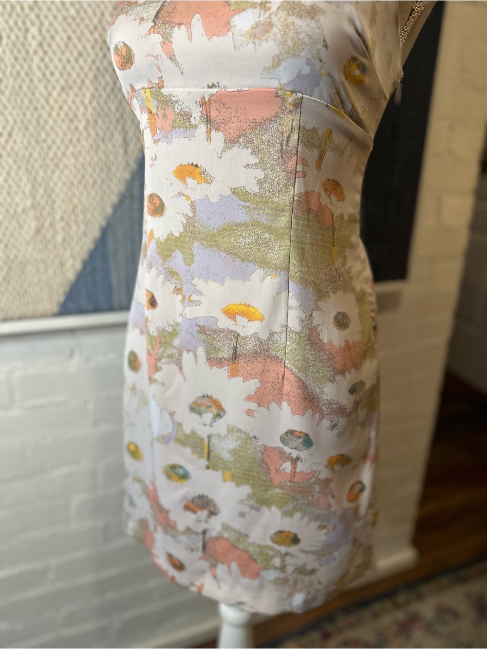 Urban Outfitters Soft Pastel Daisy Print Dress - Picture 5 of 14